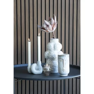 Keramikinė vaza, smėlio spalvos, su dviem angomis. Išmatavimai: 23,5 x 8 x 27 cm. Baldai, interjero detalės ir aksesuarai.